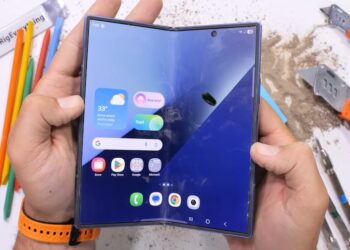 Samsung Galaxy Z Fold7 ถูกทดสอบความทนทาน ทั้งการขีดข่วน ลนไฟ และดัดให้งอด้วยมือเปล่า