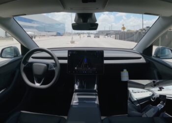 Tesla Model Y ส่งมอบตัวเองให้เจ้าของถึงที่ ด้วยระบบขับเคลื่อนอัตโนมัติเต็มรูปแบบ