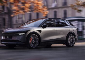 ZEEKR 7X SUV ไฟฟ้าเจเนอเรชันใหม่ล่าสุด รองรับชาร์จเร็วแบบ 4C fast charging เพียง 16 นาที วิ่งไกลถึง 730 กม. (NEDC) ในเริ่มต้น 1,399,000 บาท