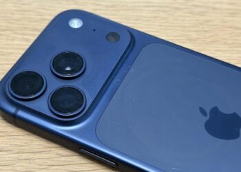 iPhone 17 Pro เกิดรอยขีดข่วน และถลอกได้ง่ายกว่า iPhone 16 Pro