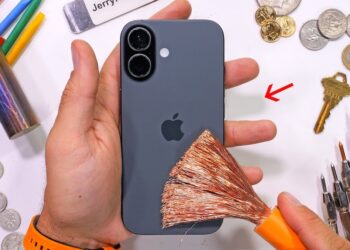 iPhone 17 ได้รับการทดสอบความทนทาน ทั้งการขีดข่วน ลนไฟ และ ดัดให้งอด้วยมือเปล่า