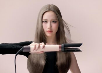เจนเย่ เมธิกา Friend of Dyson Beauty คนล่าสุดเปิดตัวพร้อม Dyson Airwrap Co-anda2x เครื่องเป่าผมและจัดแต่งทรงรุ่นล่าสุด วางจำหน่ายในไทยแล้ววันนี้