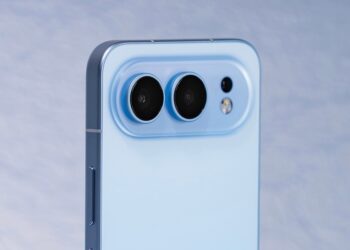 ภาพหลุดเครื่องจริง HONOR 500 Series ดูคล้าย iPhone Air แต่มีกล้องหลัง 2 ตัว