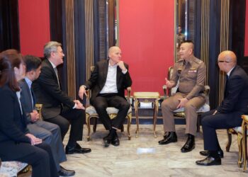 ทรู เข้าพบ ผบ.ตร. สนับสนุนมาตรการปราบแก๊งคอลเซ็นเตอร์ข้ามชาติ คุมเข้มสัญญาณเน็ตชายแดน-ลงทะเบียนซิม พร้อมนำ “ทรูไซเบอร์เซฟ” เสริมแกร่งปกป้องลูกค้า