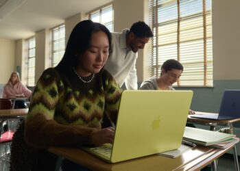 SSD ของ MacBook Neo ทำงานช้ากว่า MacBook Pro ชิป M5 Pro และ M5 Max ถึง 8 เท่า