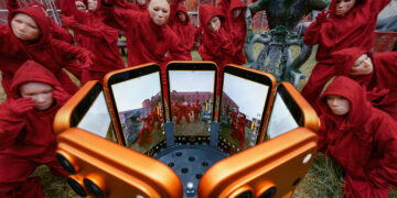 “HVL” ผลงานตัวอย่างอัลบั้มเพลงแบบ 360 องศาที่ถ่ายทำด้วย iPhone 17 Pro จากประเทศเวียดนาม