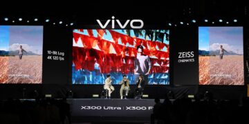 vivo เปิดตัว vivo X300 Ultra พร้อม vivo X300 FE ปลดล็อกทุกช็อตคมชัดแบบ ‘เทคเดียวก็เอาอยู่’ มอบประสบการณ์การซูม การถ่ายภาพ และวิดีโอที่เหนือระดับยิ่งกว่าที่เคย