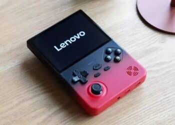 Lenovo เปิดตัวเครื่องเล่นเกมพกพา Lenovo G02 มาพร้อมรอมเกมของ Nintendo, Sony, Sega