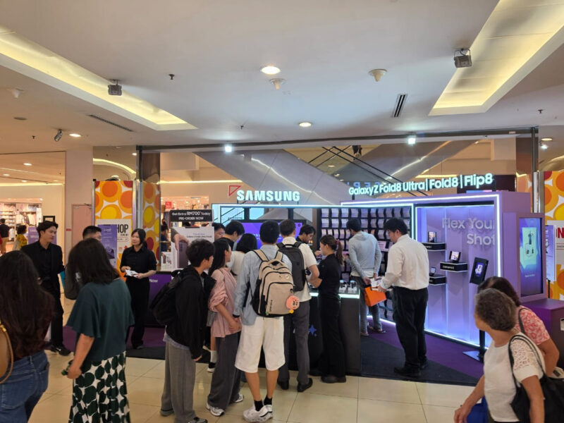 Samsung Galaxy Z8 Series ทุบสถิติยอดพรีออร์เดอร์สมาร์ทโฟนจอพับสูงสุดเป็นประวัติการณ์ในภูมิภาคเอเชียตะวันออกเฉียงใต้และโอเชียเนีย