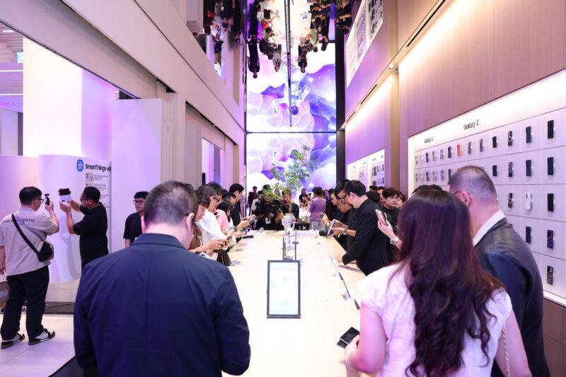 Samsung Galaxy Z8 Series ทุบสถิติยอดพรีออร์เดอร์สมาร์ทโฟนจอพับสูงสุดเป็นประวัติการณ์ในภูมิภาคเอเชียตะวันออกเฉียงใต้และโอเชียเนีย