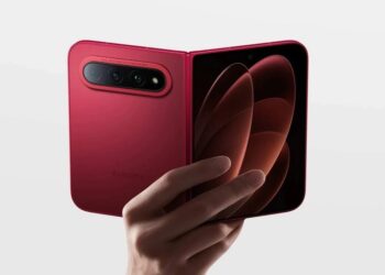 Xiaomi 18 Fold เปิดตัวทางการ ท้าชน iPhone จอพับ